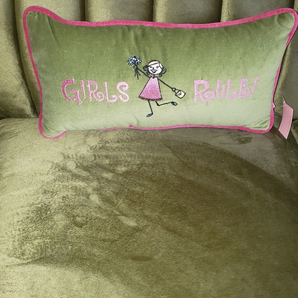 NWT Velvet Pillow Girls Rule Cute great Gift - Picture 5 of 5